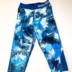 Nike Pro Capri Leggings | paint splatter |